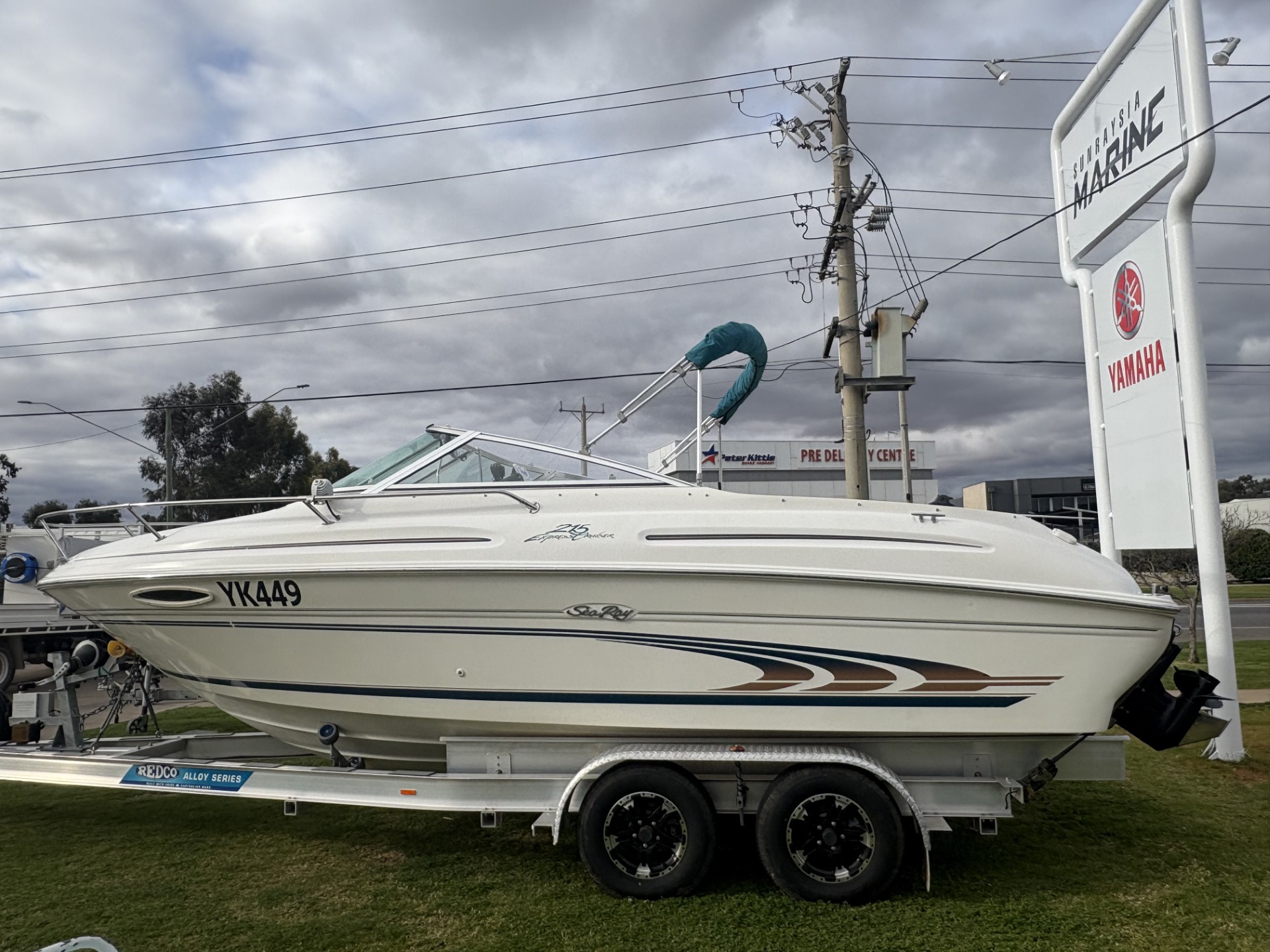 215 EXPRESS CRUISER